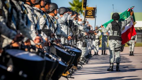 Acude el Gobernador Ruben Rocha Moya a el cambio de mando en la Guardia Nacional