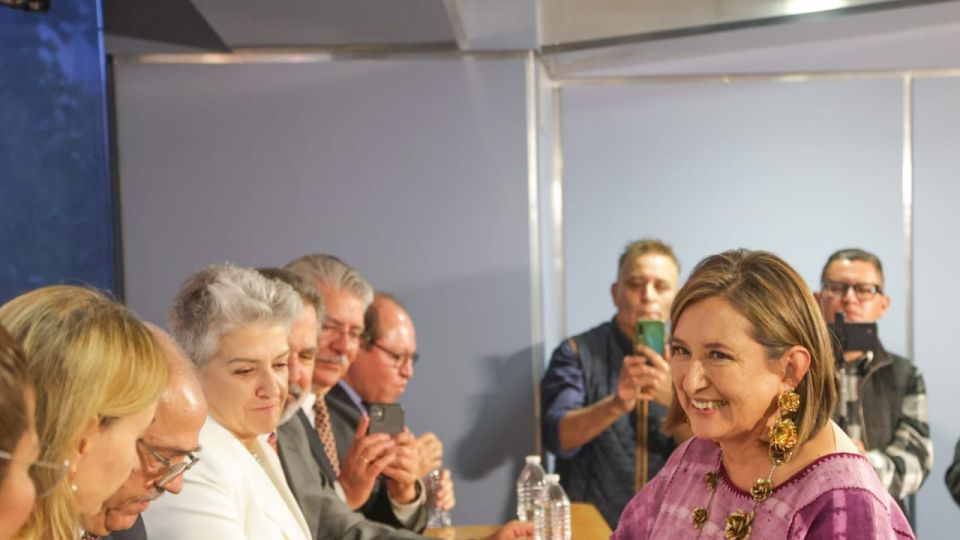 Xóchitl Gálvez y Santiago Creel se registran como aspirantes a la candidatura de "Va por México"