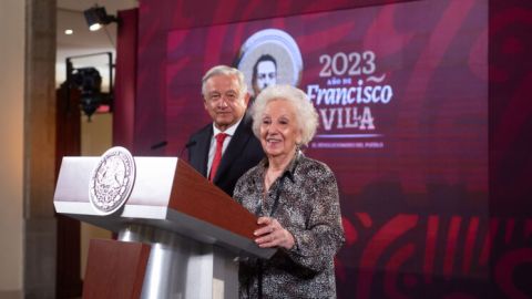 AMLO recibe a Estela de Carlotto, fundadora de Abuelas de Plaza de Mayo en la mañanera
