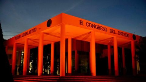 Congreso del Estado se ilumina de naranja en la lucha contra la violencia a las mujeres