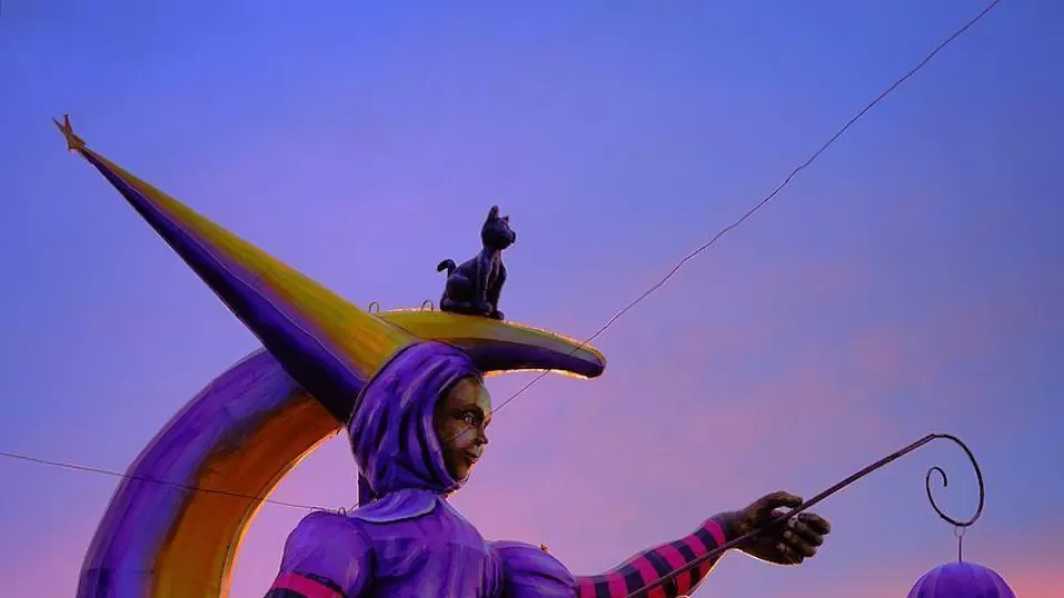 A más tardar el 6 de febrero quedarán instalados los monigotes del Carnaval de Mazatlán