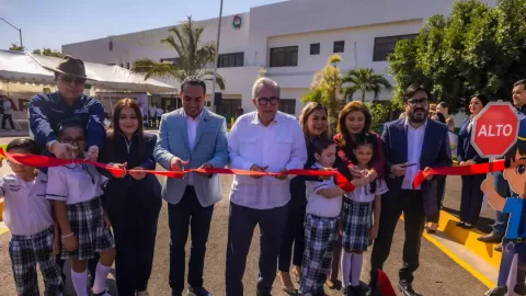 Rocha Moya inauguró el circuito vial en la primaria STASE