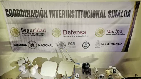 Continúan con el operativo para el retiro de cámaras de estructuras públicas en la sindicatura de Costa Rica