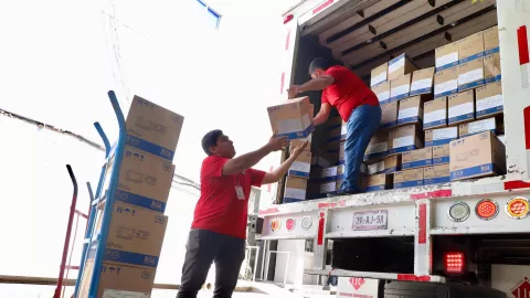Inició la recepción de medicamentos y material de curación para abastecer unidades médicas en Sinaloa