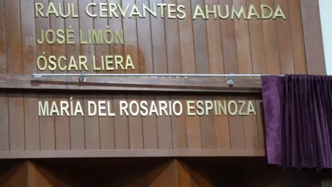 Inscriben nombre de María del Rosario Espinoza en Muro de Honor del Congreso de Sinaloa