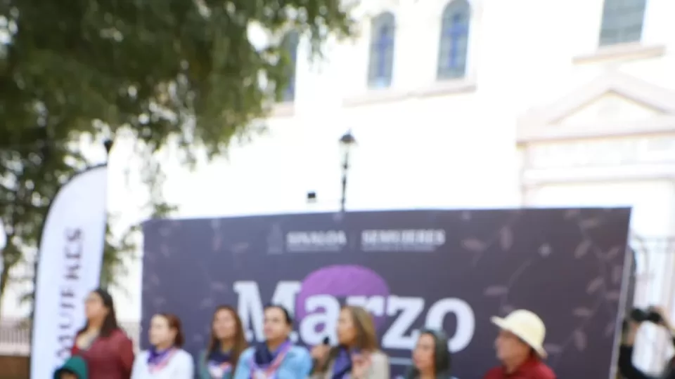 Entregan Cartilla de Derechos de Las Mujeres en los 20 municipios del estado