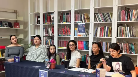 Presentan la revista literaria Elipsis, en la jornada Mujeres en las Letras