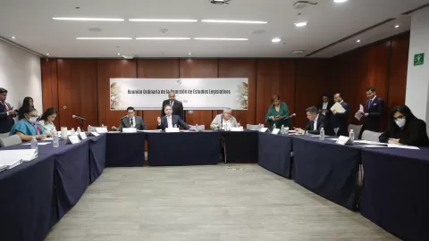Aprueba comisión del Senado emisión gratuita de documentos oficiales perdidos o dañados en desastres naturales