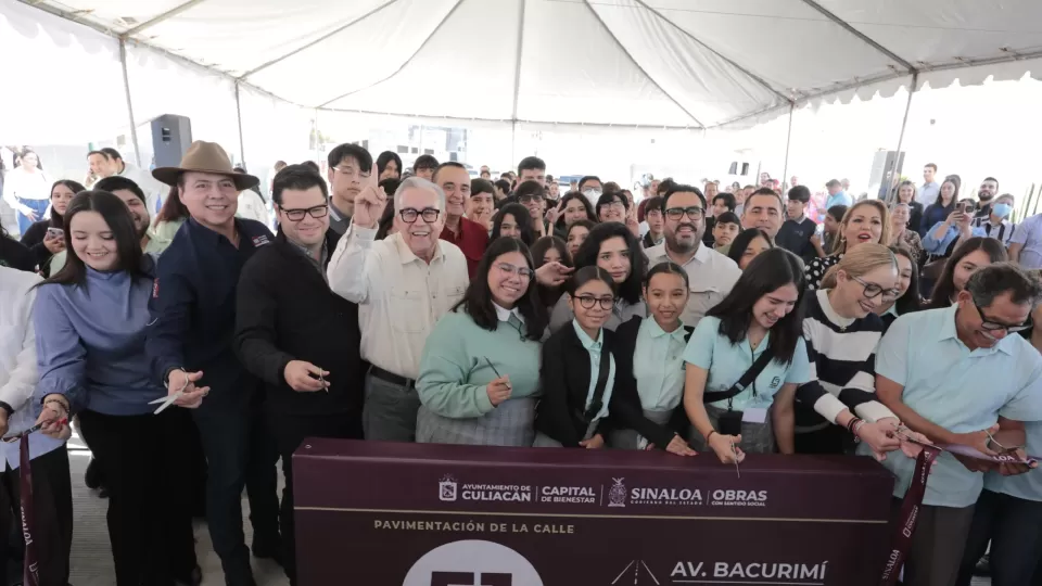 Rocha anuncia ampliación de instalaciones y segunda sección del plantel 130 del COBAES e inaugura pavimentación
