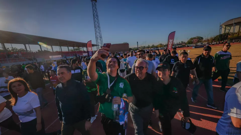 Más de 730 corredores participaron en la Carrera por la Paz y Contra las Adicciones en Culiacán