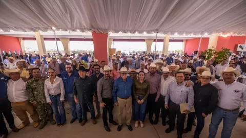 Participa Gobernador en la Asamblea General Ordinaria de la Unión Ganadera Regional de Sinaloa (UGRS)