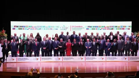 Invita Presidenta de México a realizar “Cumbre por el bienestar económico de América Latina y el Caribe”