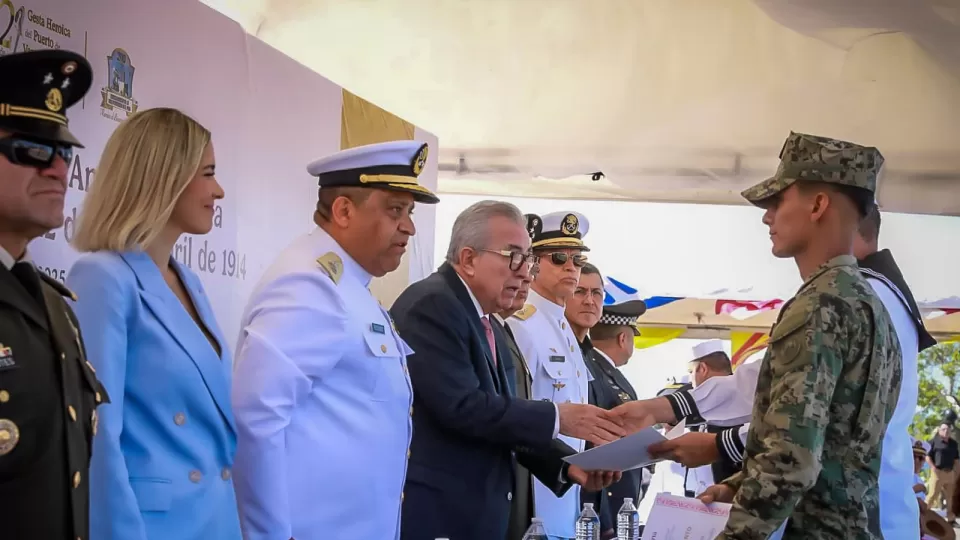 Conmemoran en Mazatlán el CXI Aniversario de la Gesta Heroica de la Defensa del Puerto de Veracruz