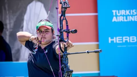 La mexicana Maya Becerra es la mejor arquera del mundo en compuesto femenil