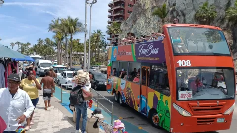 Cruceros reactivan la economía de Mazatlán en la Semana de Pascua