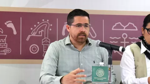 “Si queremos salvar vidas es a través de las vacunas con lo que lo podemos lograr”, Dr. Cuitláhuac González