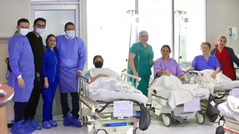 Realizan reconstrucción de mama a once mujeres que sufrieron cáncer