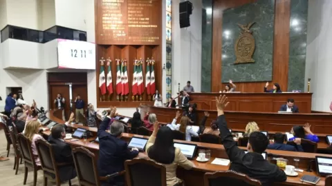 Congreso aprueba reforma fiscal propuesta por el gobernador que beneficia a Eldorado y Juan José Ríos