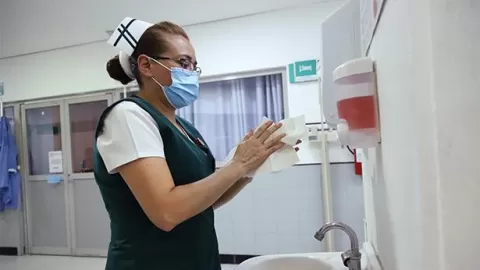 La Presidenta felicitó y agradeció a todas las enfermeras y enfermeros del país en su día