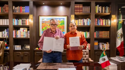 Firmó Rocha Moya convenio con el SNTE 53