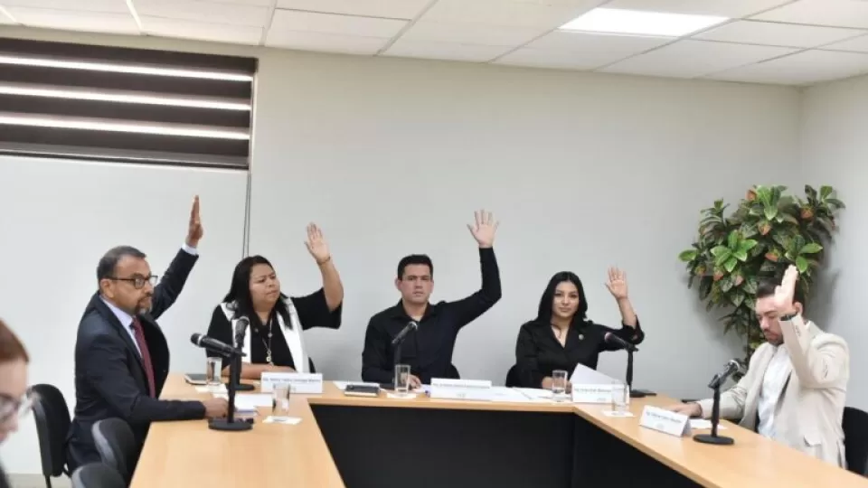 Determina Comisión del Congreso de Sinaloa que 13 iniciativas continúen proceso legislativo