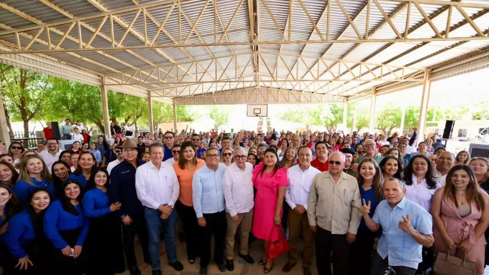 Gestionar mejores condiciones laborales para docentes federales del norte de Sinaloa, compromiso del Gobernador