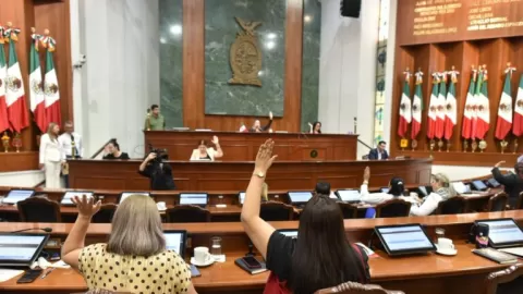Congreso da lectura a cinco iniciativas; una castiga uso de drones con fines delictivos