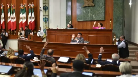 Dan lectura a dos iniciativas en Congreso; una busca garantizar la participación política libre y plena de las mujeres