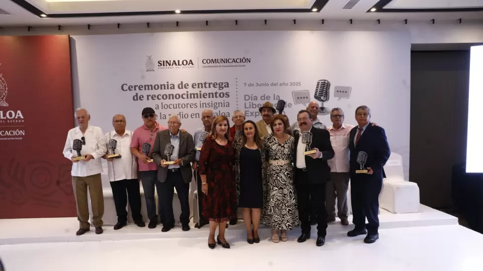 Reconocen a 12 locutores insignia de la radiodifusión sinaloense