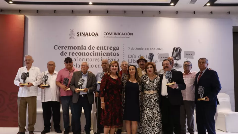 Reconocen a 12 locutores insignia de la radiodifusión sinaloense