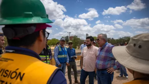 Rocha Moya realizó un recorrido de supervisión de la obra del Malecón Margen Izquierdo del río Culiacán
