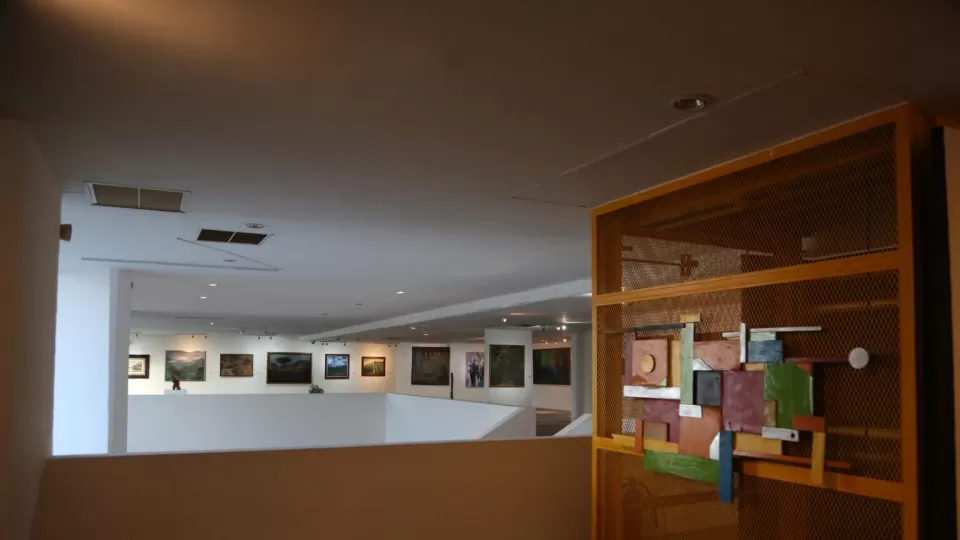 Invitan a visitar la exposición 50 años ISIC: más allá de las imágenes, en la GAALS