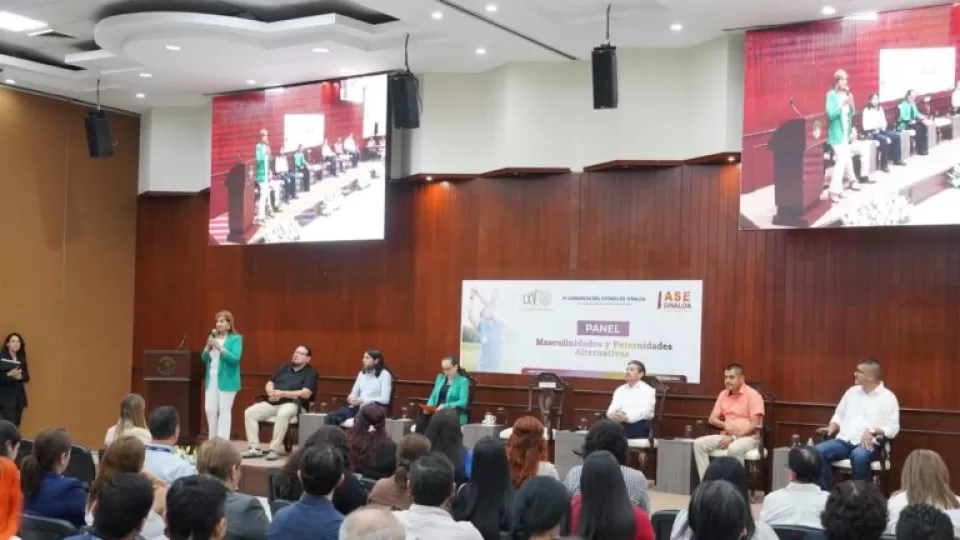 Panel sobre masculinidades y paternidades, organizado por el Congreso, genera reflexión del impacto del machismo