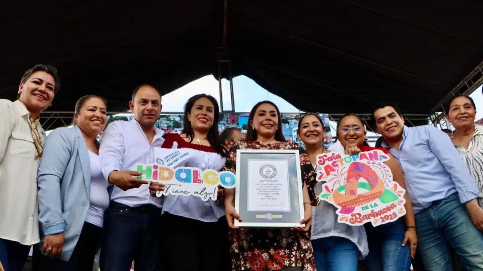 En Hidalgo obtienen el Récord Guinness por la línea de tacos de barbacoa más larga del mundo