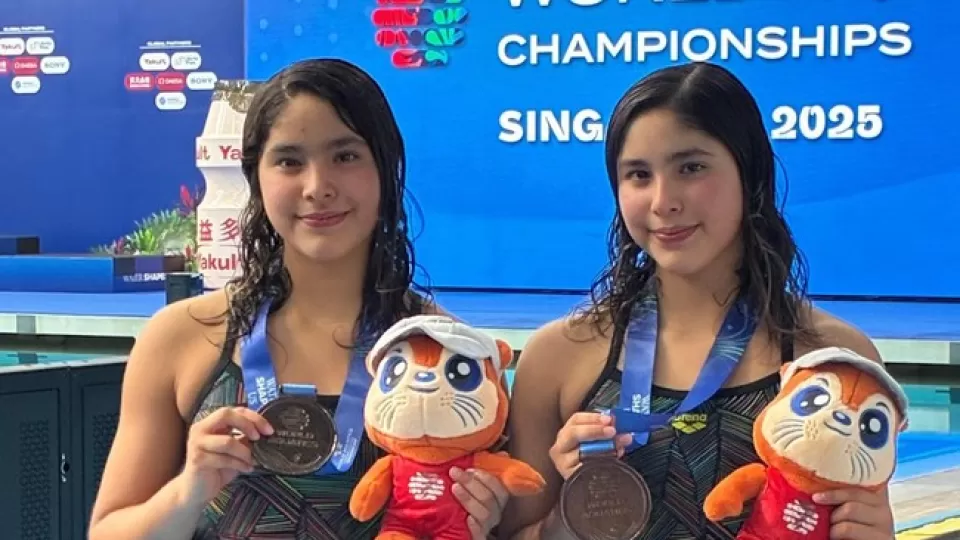 Con 14 años, las clavadistas mexicanas Lía y Mía Cueva suben al podio en el Mundial de Deportes Acuáticos