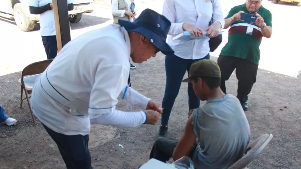 Mil 420 vacunas contra el sarampión se aplicaron en la jornada extraordinaria de reforzamiento en Juan José Rios