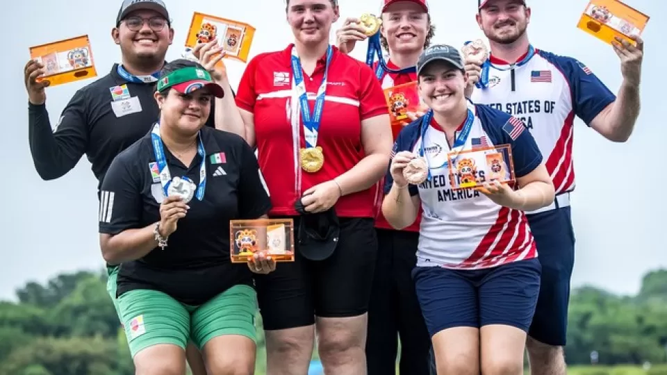 Maya Becerra y Sebastián García dan a México su primera medalla en Juegos Mundiales Chengdú 2025