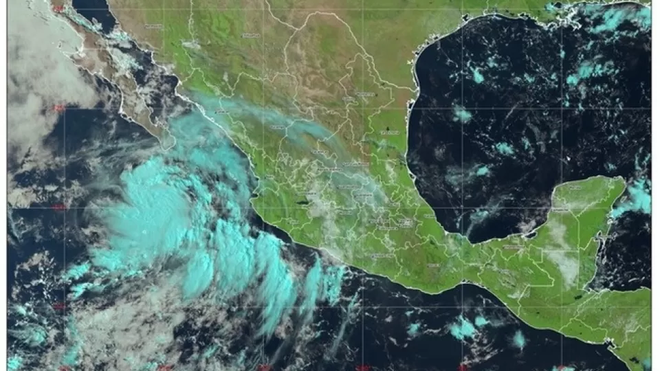 Ivo mantendrá lluvias fuertes mientras se aleja gradualmente de las costas de México
