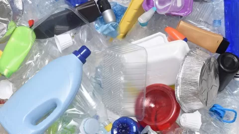 Los microplásticos se encuentran presentes en la lluvia y representan un riesgo a la salud: investigador de la UAS