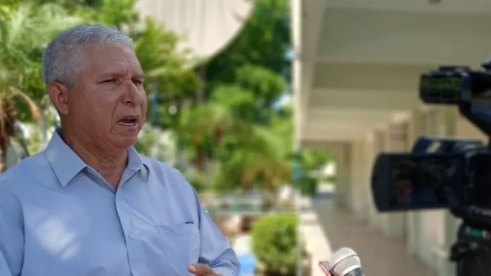 Los microplásticos se encuentran presentes en la lluvia y representan un riesgo a la salud: investigador de la UAS