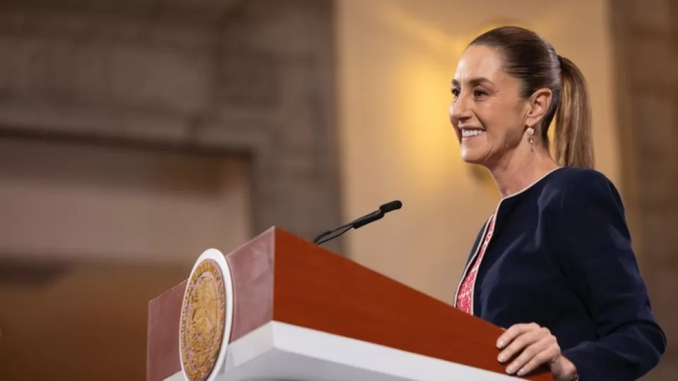 Pensiones millonarias a exfuncionarios son ofensivas; se analiza reforma constitucional: Presidenta