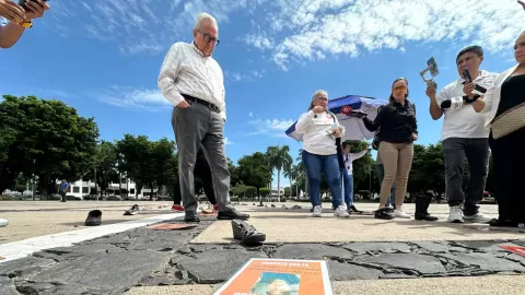 Solidaridad y apoyo reitera Rocha Moya a familiares y colectivos de búsqueda de personas