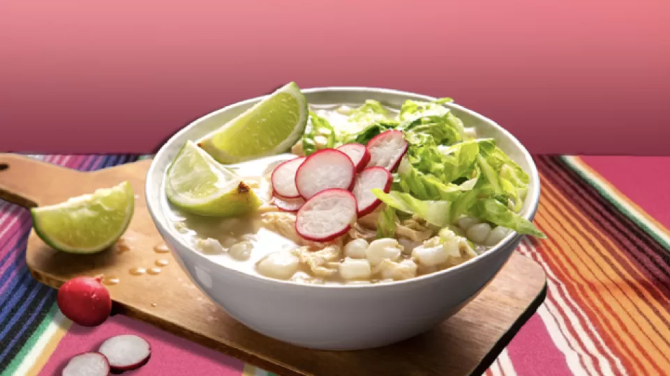¿Tienes todo listo para el pozole? Profeco te dice los precios de la cebolla, rábano, lechuga y limón