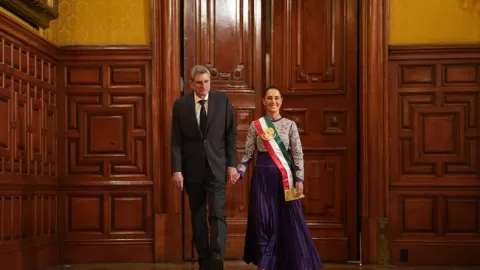 Presidenta Claudia Sheinbaum encabezó la ceremonia del Grito de Independencia; primera mujer en la historia de México