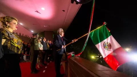 Gobernador Rocha Moya conmemora el 215 aniversario del Grito de Independencia