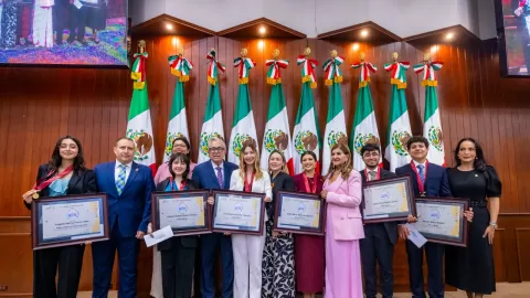 Las nuevas generaciones están llamadas a ser el relevo en la política y en la sociedad: Rocha Moya