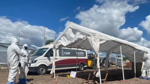 Se localizan siete cuerpos en la excavación arqueológica-forense del panteón 21 de marzo en Culiacán