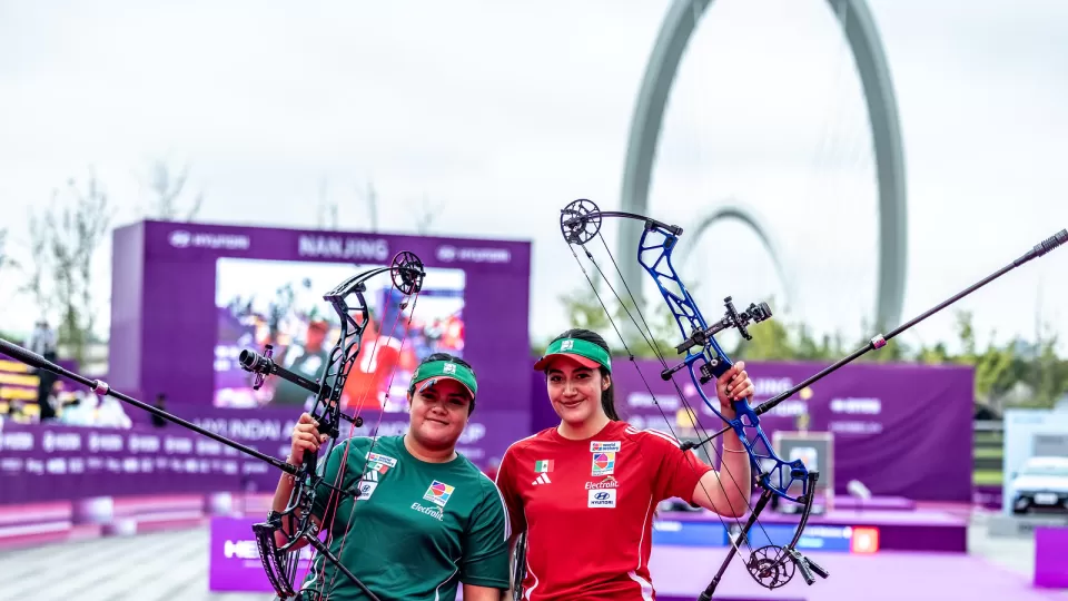 Histórico oro y plata para las mexicanas Mariana Bernal y Maya Becerra en la Copa del Mundo de Tiro con Arco 2025