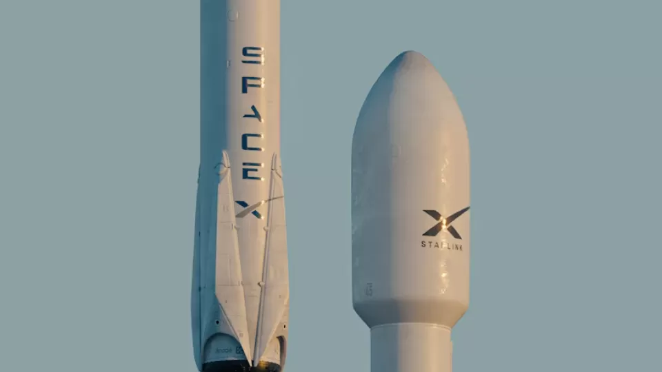 Basura espacial de Musk en auge: ¿una 'armadura' futurista protegerá a los astronautas?"