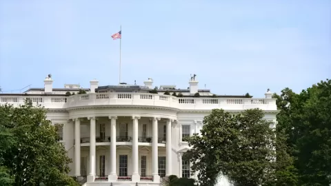 Tensión comercial: Trump cancela diálogo con Canadá por disputa arancelaria